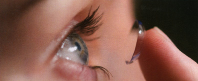 Kontaktlinse einsetzen